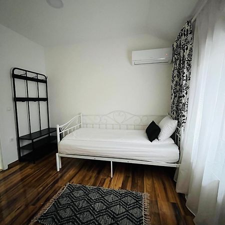 Chalets & Rooms Carda Sebesfok Bezdan Exterior foto