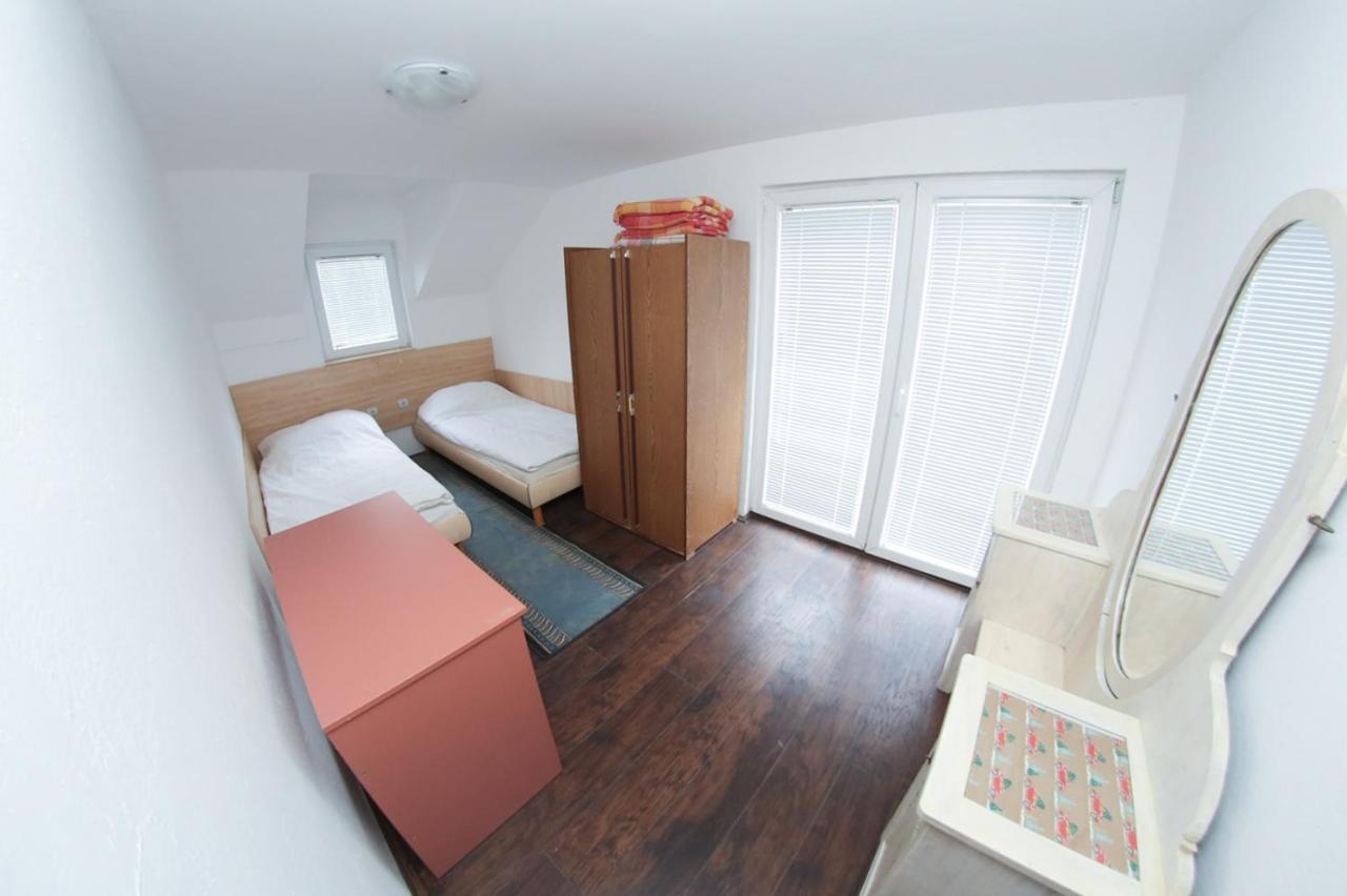 Chalets & Rooms Carda Sebesfok Bezdan Exterior foto