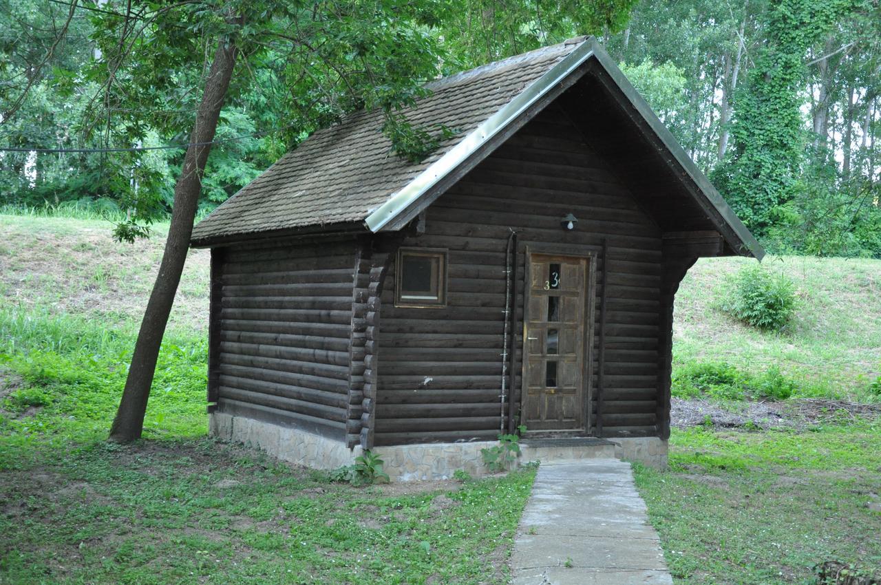 Chalets & Rooms Carda Sebesfok Bezdan Exterior foto