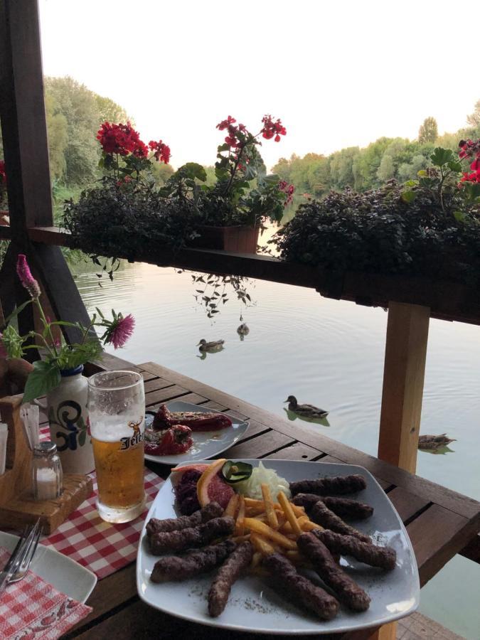 Chalets & Rooms Carda Sebesfok Bezdan Exterior foto